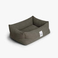 Last inn bildet i Gallery Viewer, WePet.no Hundeseng Classic Nest Desert Green – Denjo Dogs
